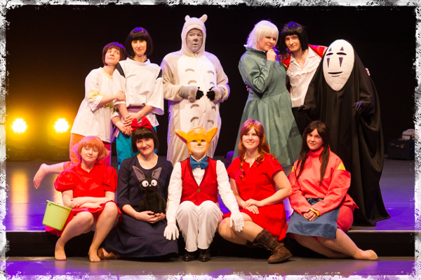 der Cast von Ghibli geht baden